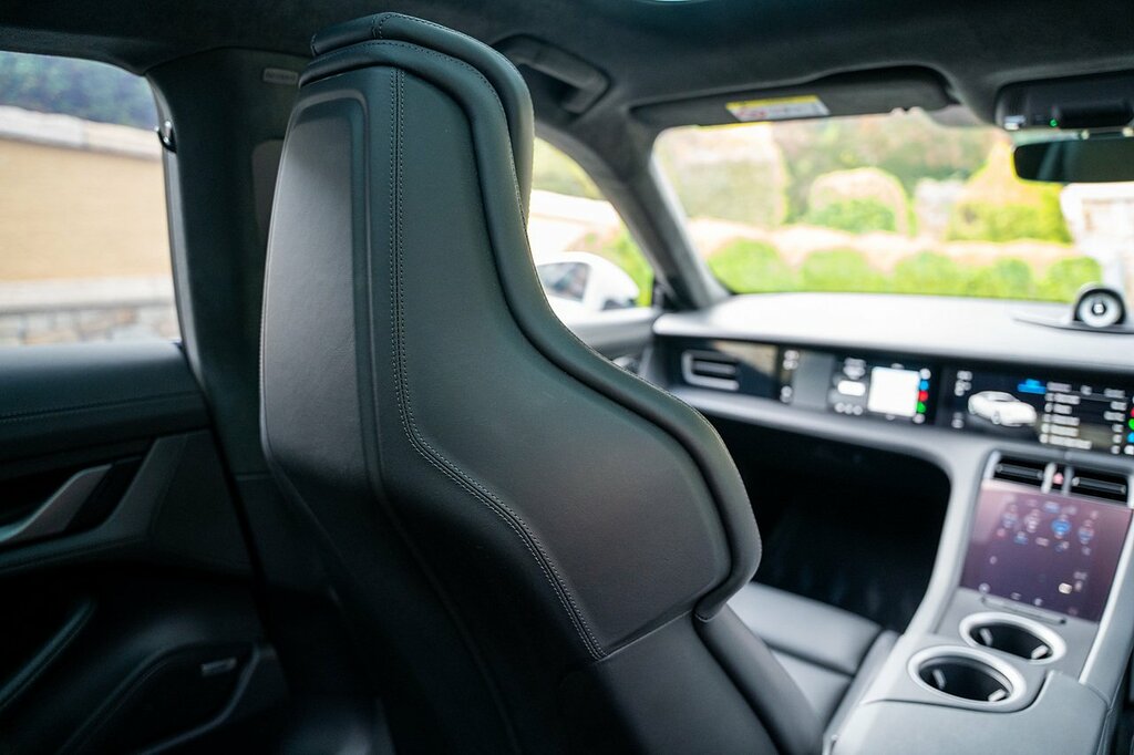 Porsche Taycan Taycan Turbo S Cross Turismo Black #94