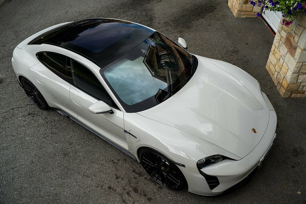 Porsche Taycan Taycan Turbo S Cross Turismo Black #21