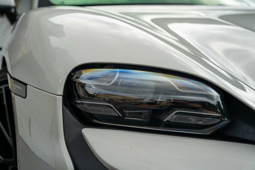 Porsche Taycan Taycan Turbo S Cross Turismo Black #29