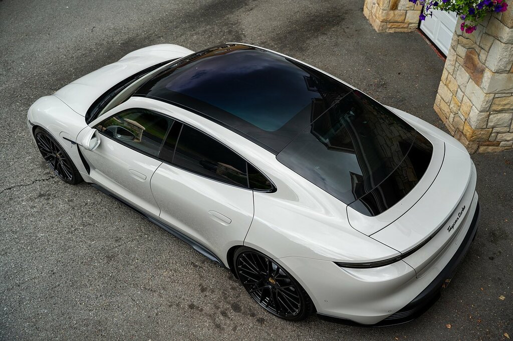 Porsche Taycan Taycan Turbo S Cross Turismo Black #39