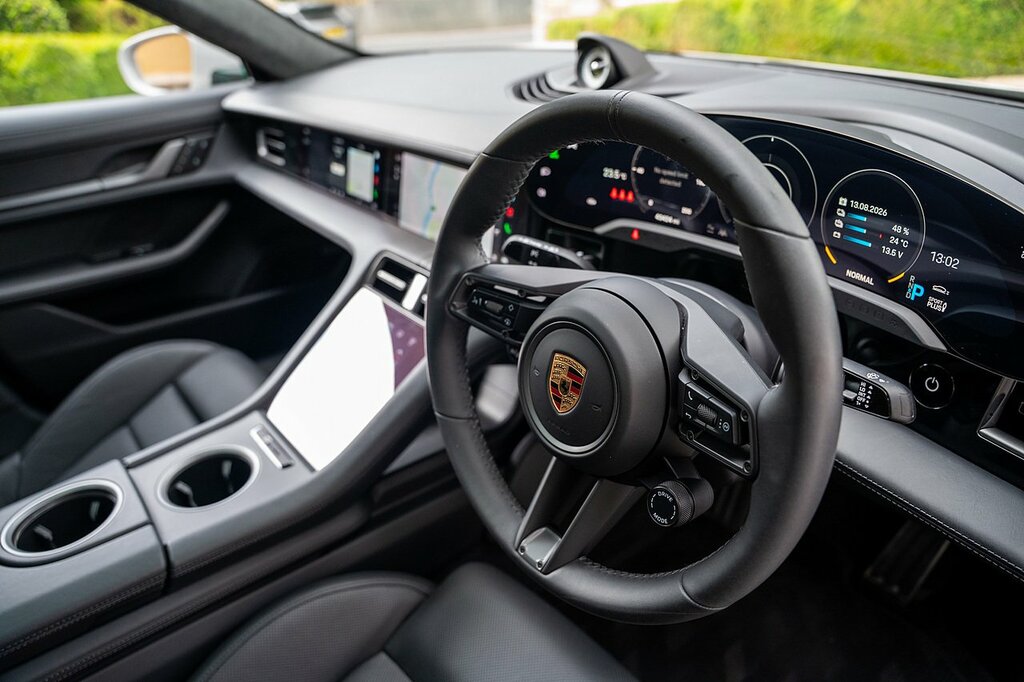 Porsche Taycan Taycan Turbo S Cross Turismo Black #50