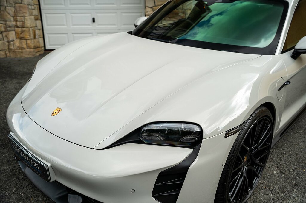 Porsche Taycan Taycan Turbo S Cross Turismo Black #37
