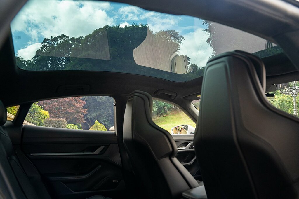 Porsche Taycan Taycan Turbo S Cross Turismo Black #64