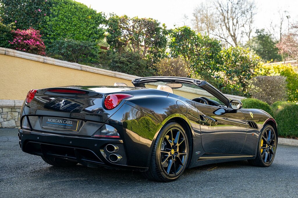Ferrari California Convertible 4.3 12 Stamp Ferrari History - Fresh S Red #95