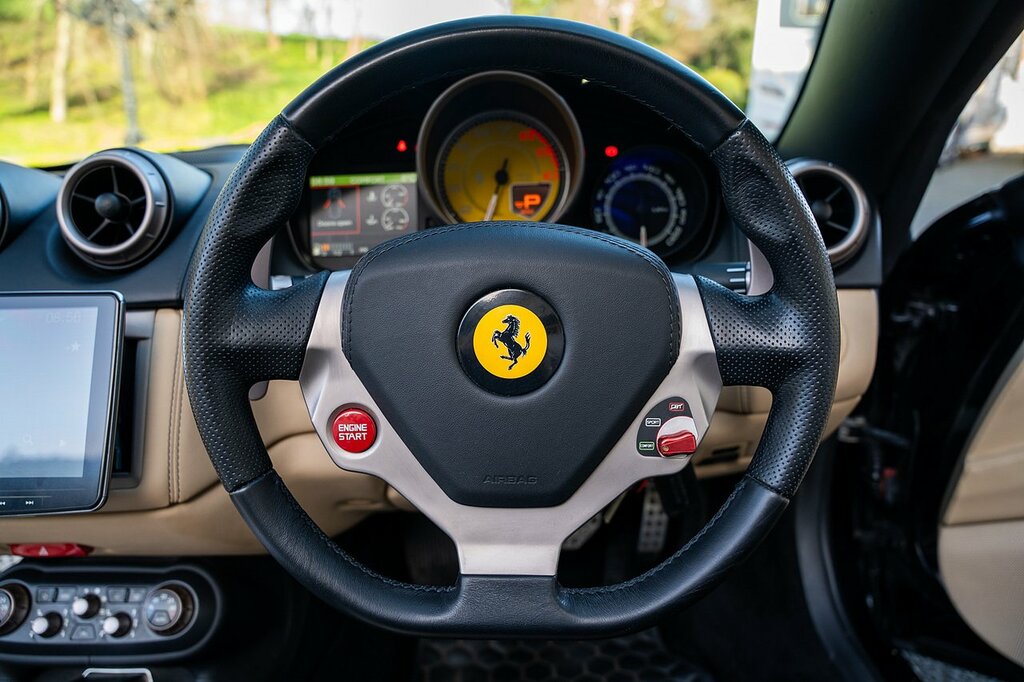 Ferrari California Convertible 4.3 12 Stamp Ferrari History - Fresh S Red #60