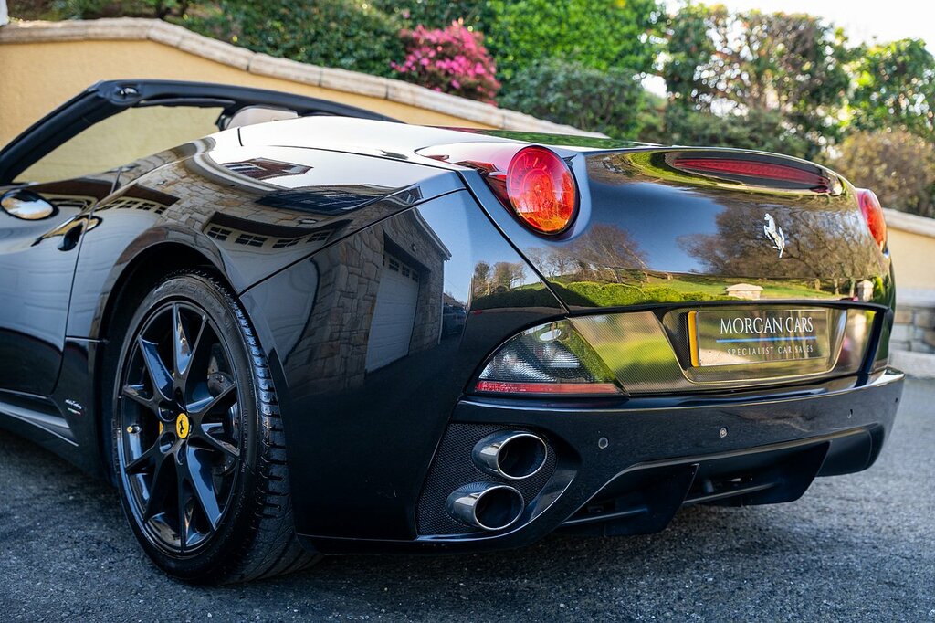 Ferrari California Convertible 4.3 12 Stamp Ferrari History - Fresh S Red #9