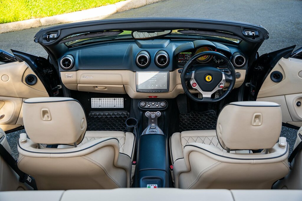 Ferrari California Convertible 4.3 12 Stamp Ferrari History - Fresh S Red #48
