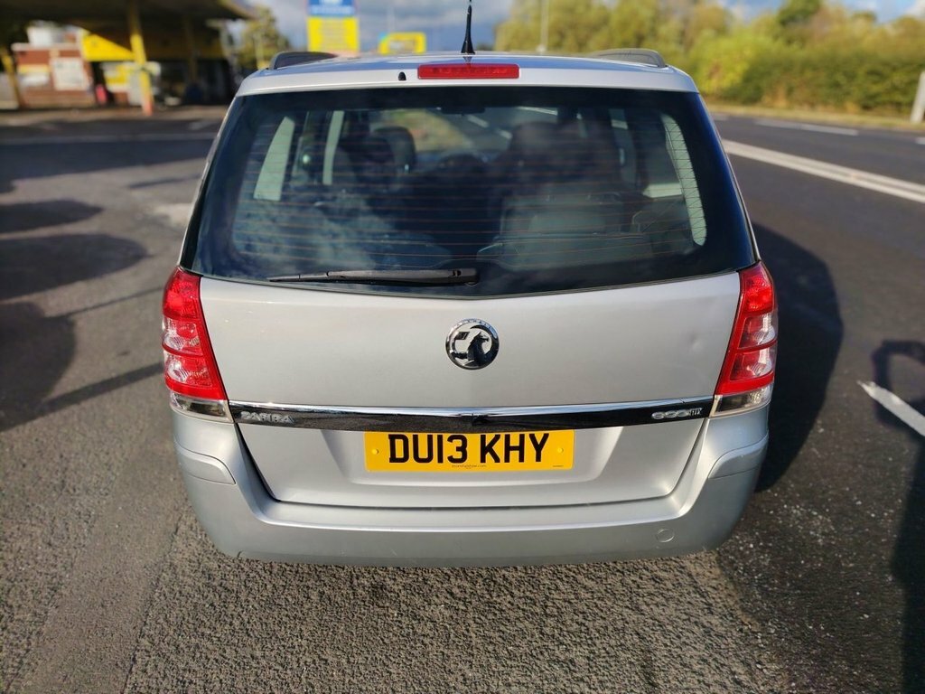 Vauxhall Zafira 1.7L Exclusiv DU13KHY Silver #5