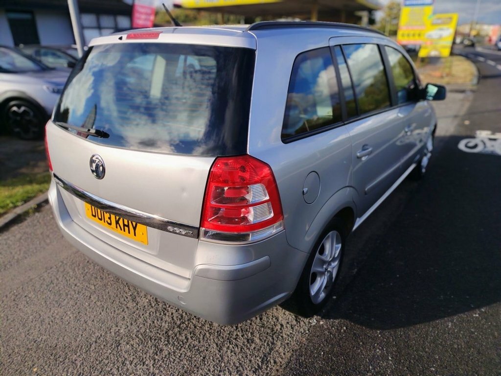 Vauxhall Zafira 1.7L Exclusiv DU13KHY Silver #6