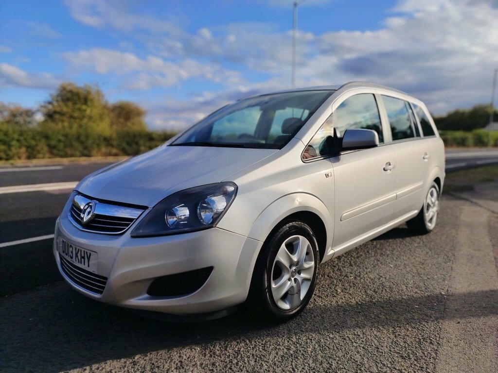 Vauxhall Zafira 1.7L Exclusiv DU13KHY Silver #3