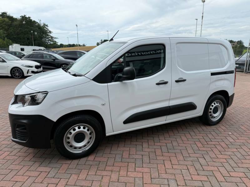 Peugeot E-Partner 100Kw 50Kwh Professional Premium White #4