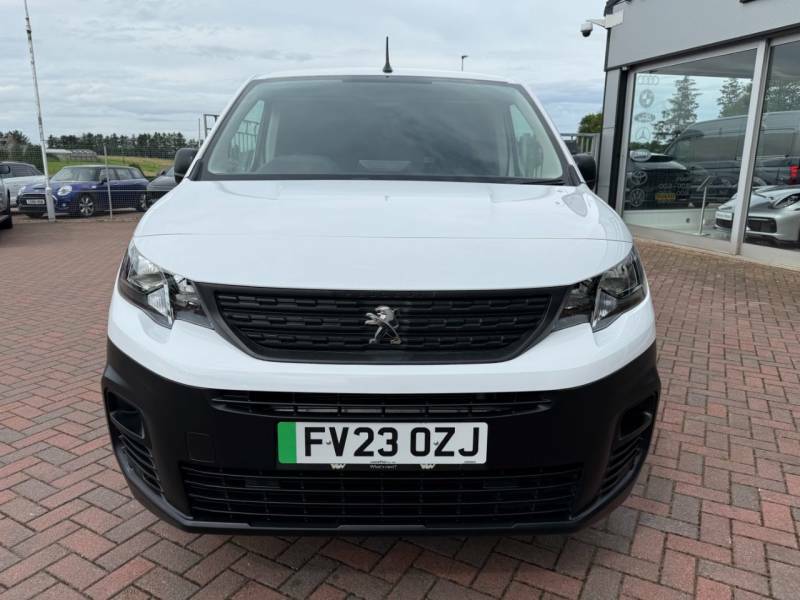 Peugeot E-Partner 100Kw 50Kwh Professional Premium White #3