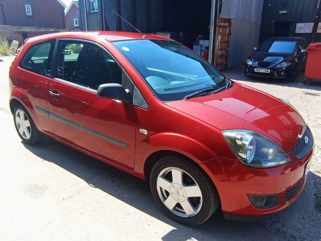Ford Fiesta 1.25 Zetec Climate Red