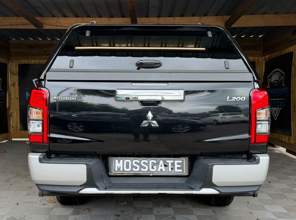 Mitsubishi L200 2.2 Di-d Dc Barbarian 4Wd Euro 6 Ss Black #6