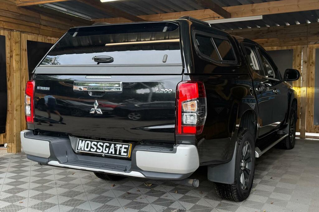Mitsubishi L200 2.4 Di-d Dc Barbarian 4Wd Euro 6 Green #7