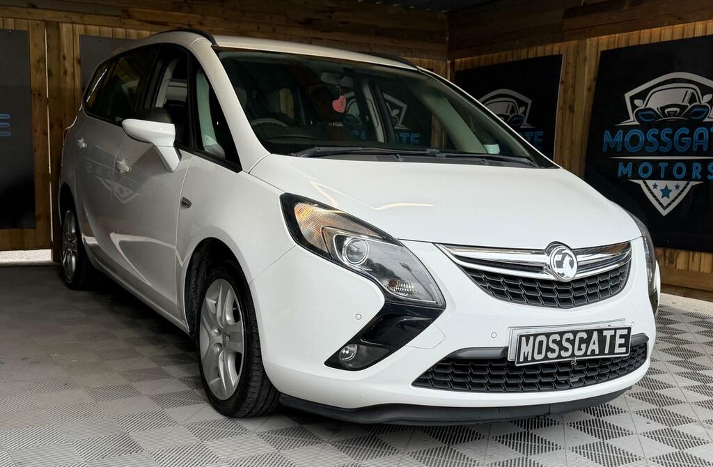 Vauxhall Zafira Tourer 2.0 Cdti Exclusiv Euro 5 White #2