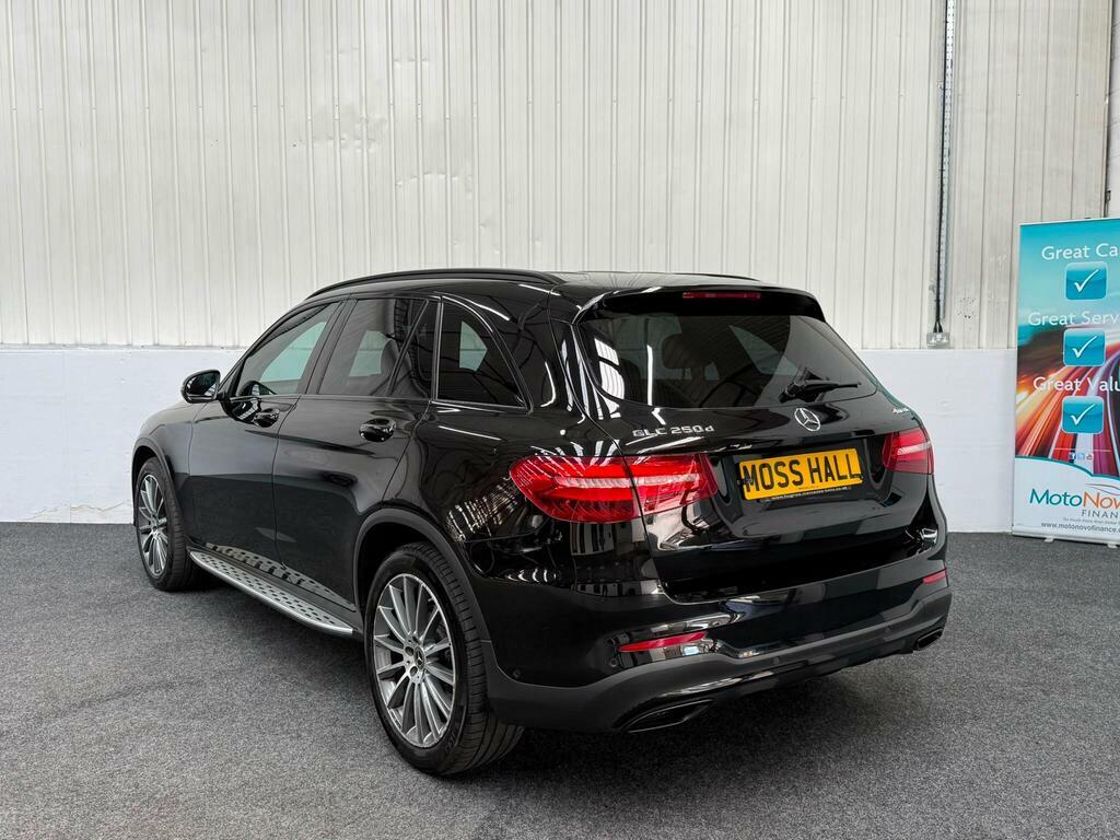 Mercedes-Benz GLC Class Glc 220D 4Matic Amg Line Premium 9G-tronic Black #4