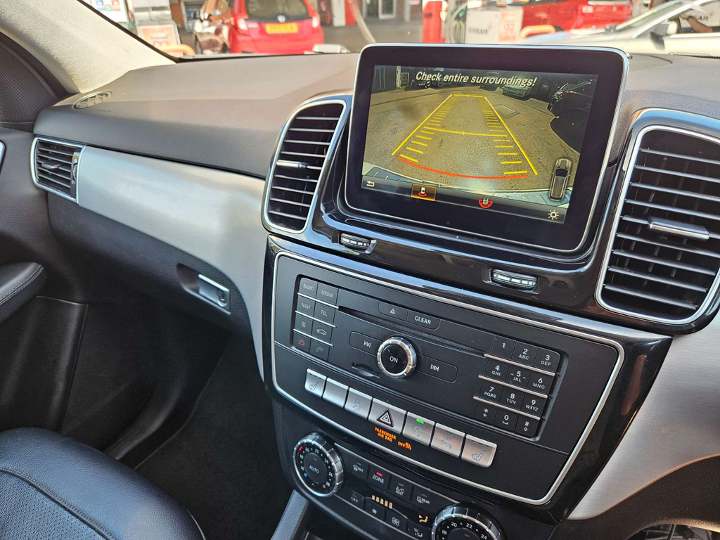 Mercedes-Benz GLE Class 350D 4Matic Amg Line 9G-tronic Silver #14