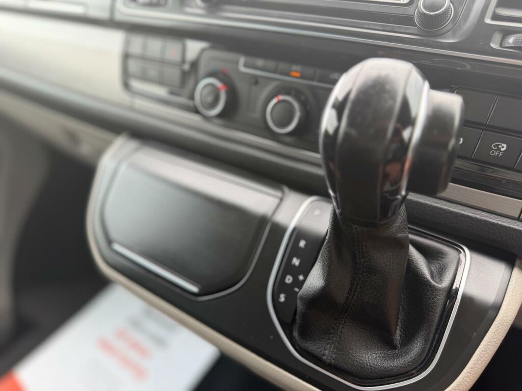 Volkswagen Transporter 2.0 Bitdi Bmt 204 Startline Window Van 4Motion Dsg Grey #17