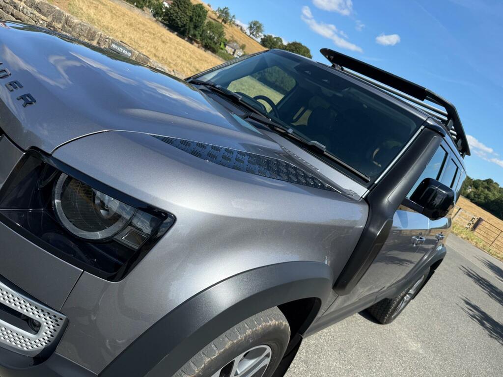 Land Rover Defender 110 Suv 2.0 Sd4 Hse 4Wd Euro 6 Ss 202070 Black #48