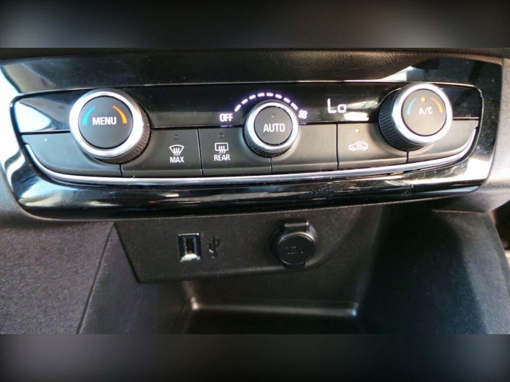 Vauxhall Corsa-e 50 Kwh 136 Ps Sri Nav Premium Ha #27