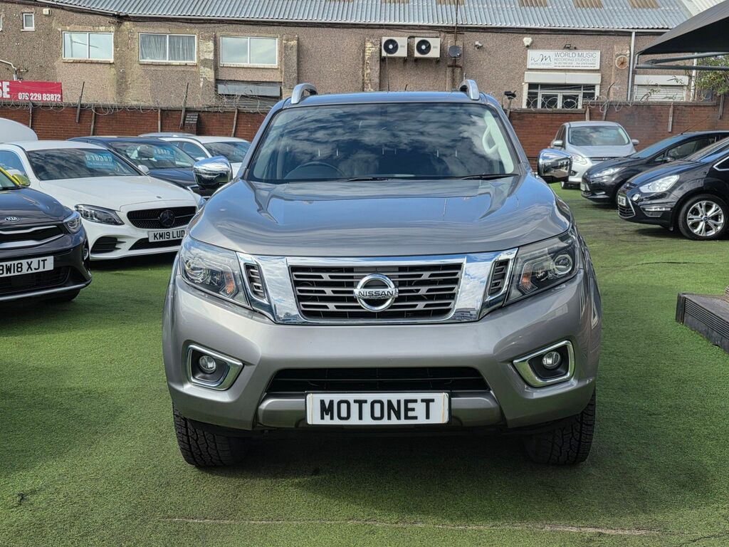 Nissan Navara 2.3 Dci Tekna Pickup Double Cab YF20ZMV Grey #4