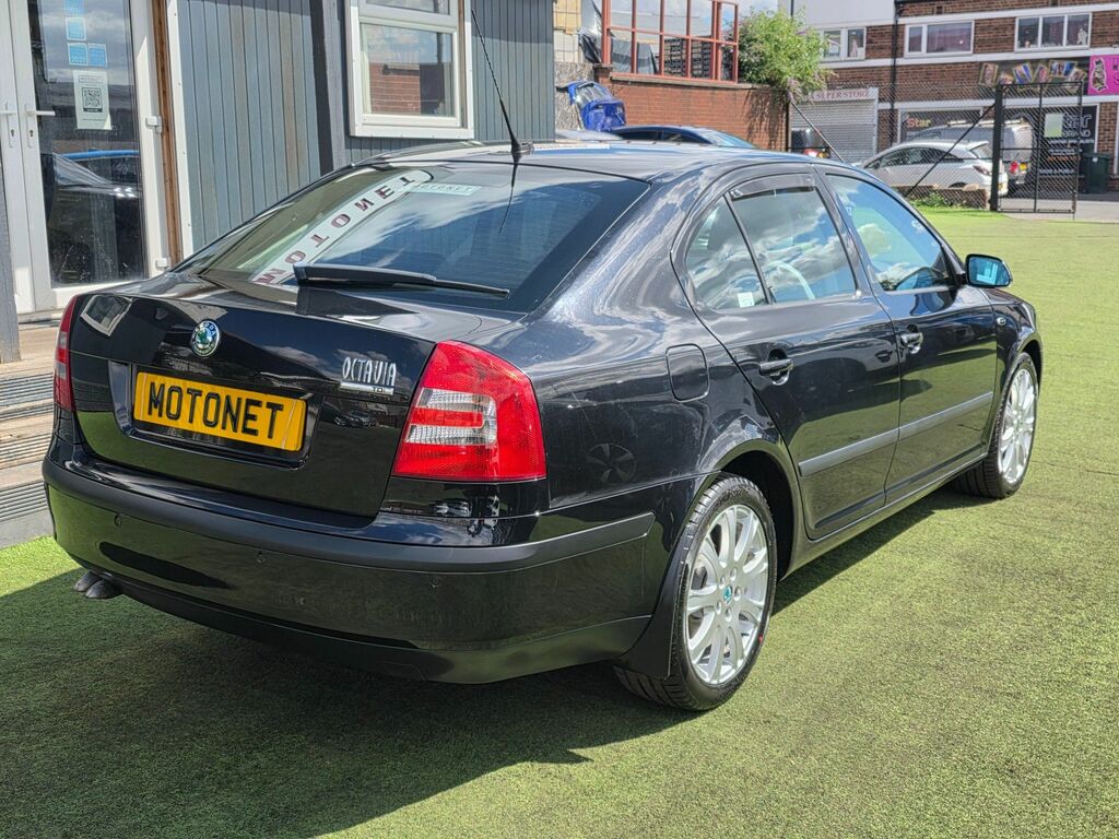 Skoda Octavia 2.0 Tdi Laurin Klement Hatchback Dsg Black #6