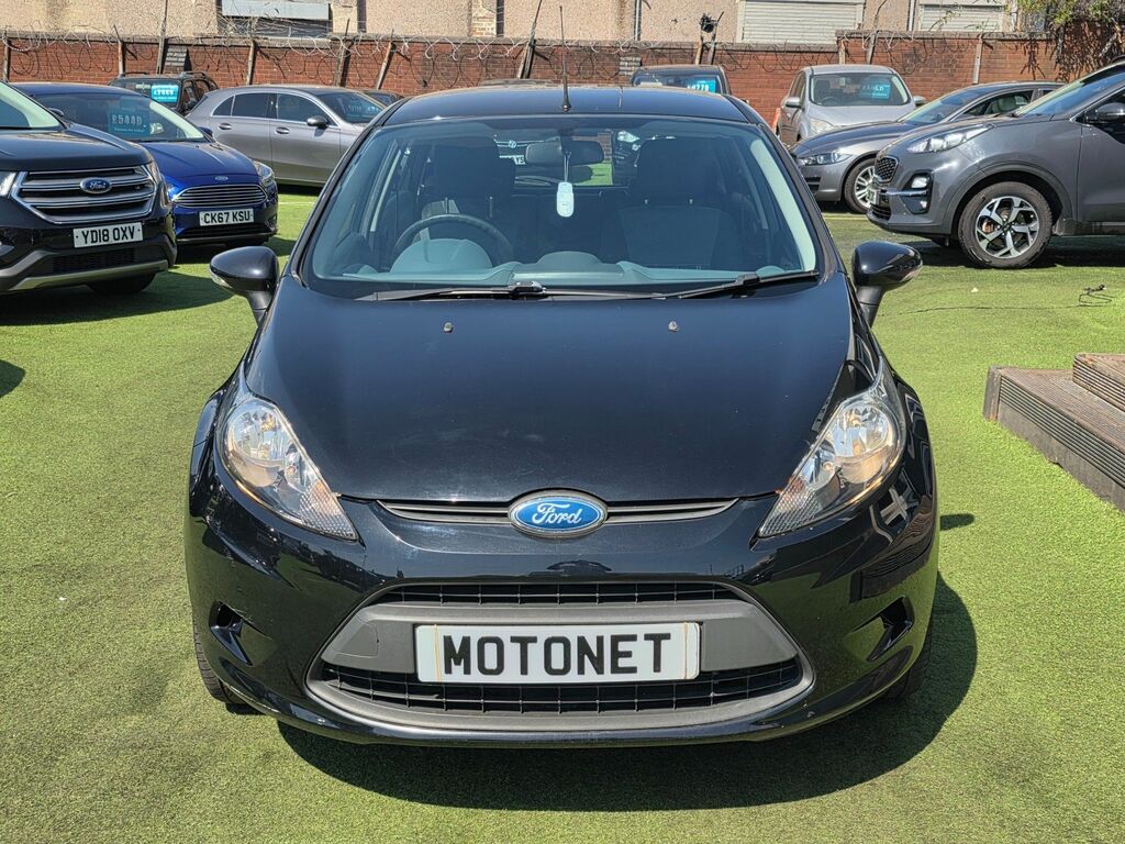 Ford Fiesta 1.25 Style Hatchback 133 G Km Black #4