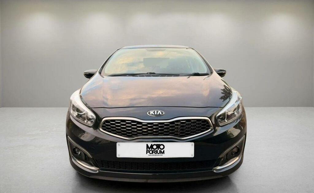 Kia Ceed Hatchback 1.6 Crdi 2 Dct Euro 6 Ss 201717 Black #3