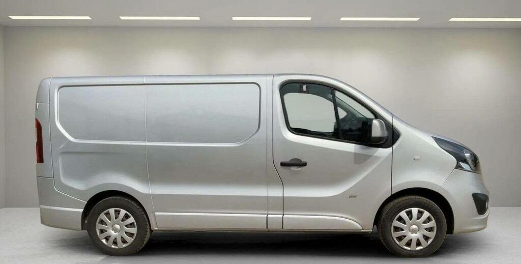 Vauxhall Vivaro 1.6 Cdti 2700 Sportive L1 H1 Euro 6 Silver #3