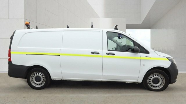 Mercedes-Benz eVito Automatic White #5