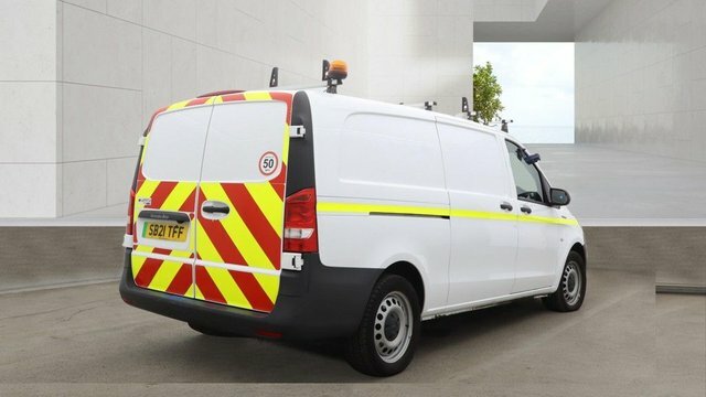 Mercedes-Benz eVito Automatic White #4