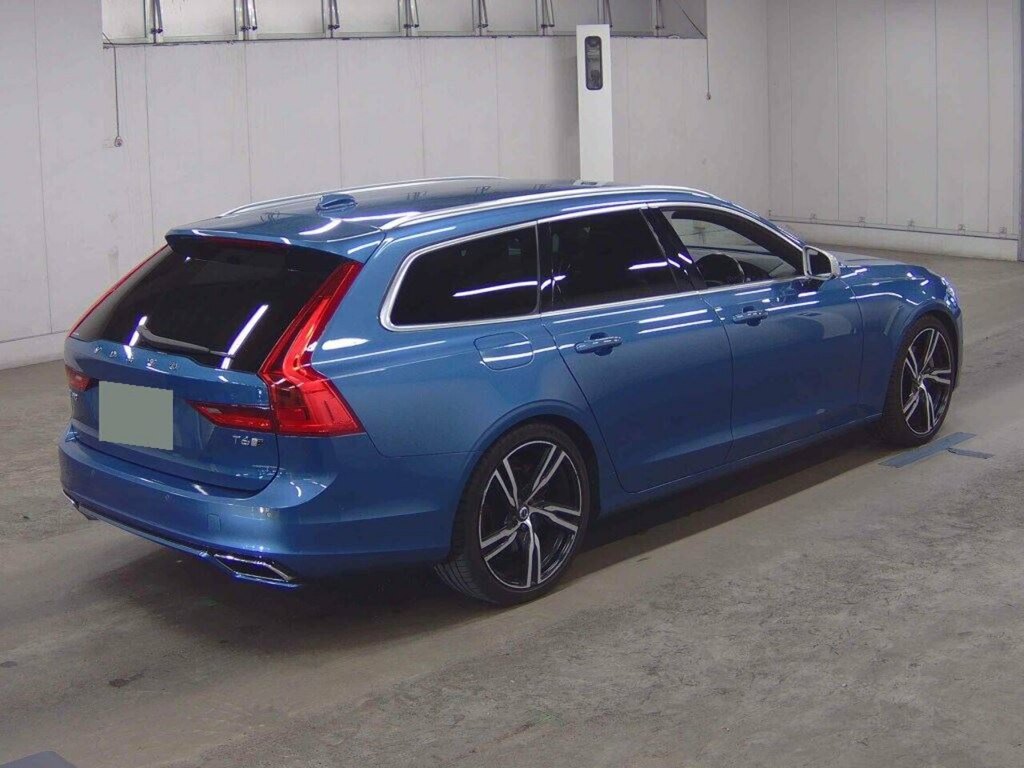 Volvo V90 T6 R-design #2