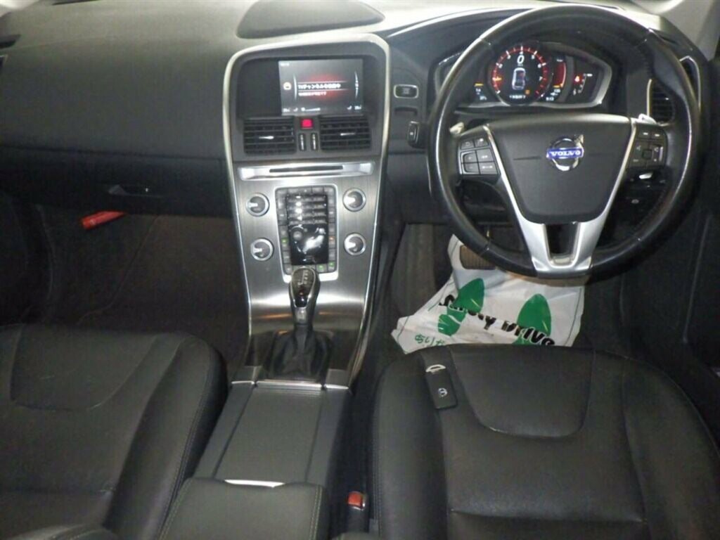 Volvo XC60 T5 Se #2