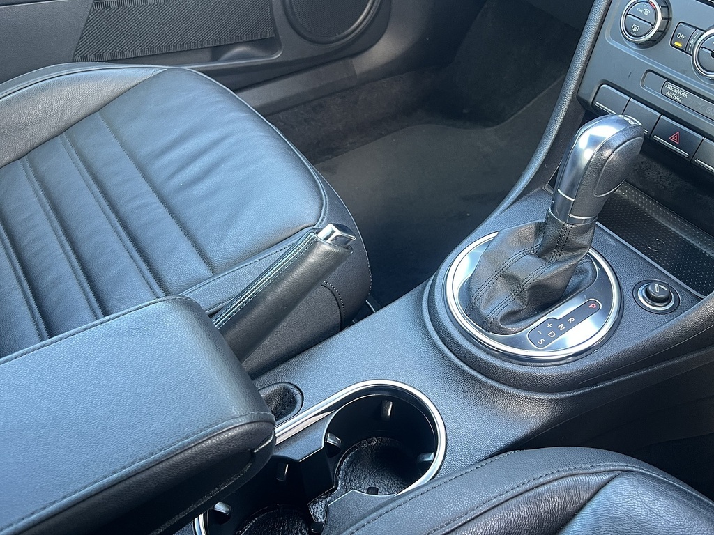 Volkswagen Beetle 2013 2.0 Sport Tdi 139 Bhp Blue #28