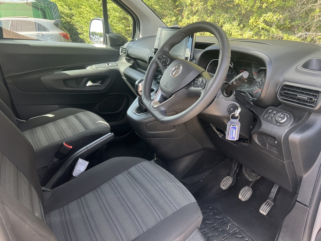 Vauxhall Combo Life 1.5 Turbo D 130 Elite 7 Seat Black #15