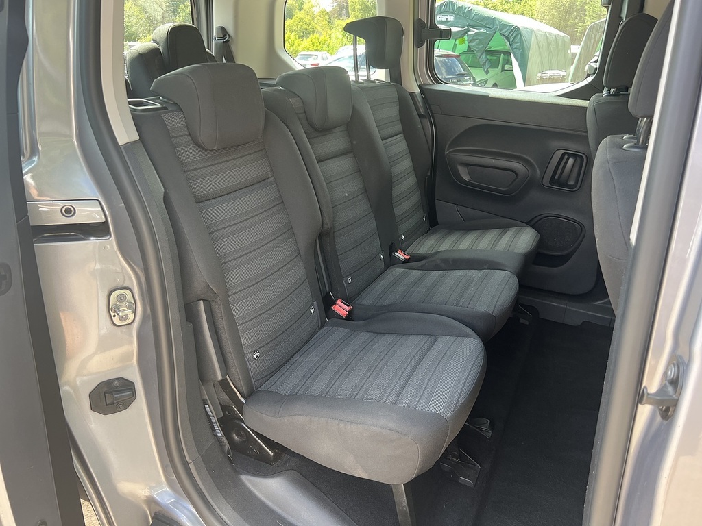 Vauxhall Combo Life 1.5 Turbo D 130 Elite 7 Seat Black #18