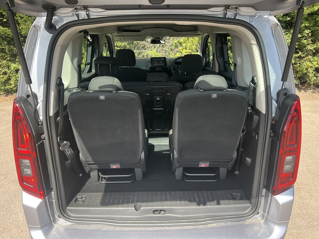 Vauxhall Combo Life 1.5 Turbo D 130 Elite 7 Seat Black #12