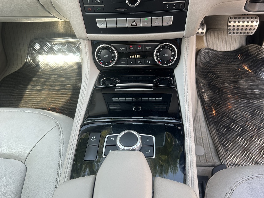 Mercedes-Benz CLS Cls 400 D 4Matic Amg Line Premium Plus Grey #36