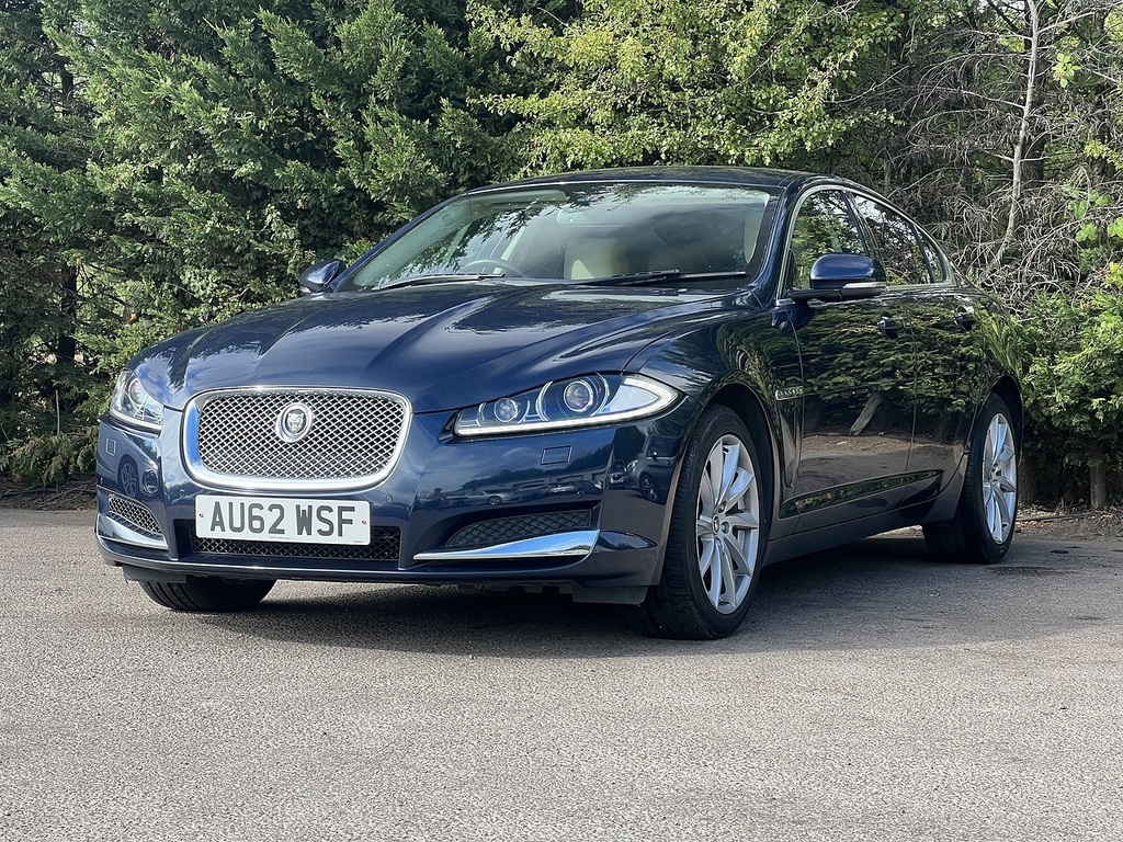 Jaguar XF D Premium Luxury Blue #3