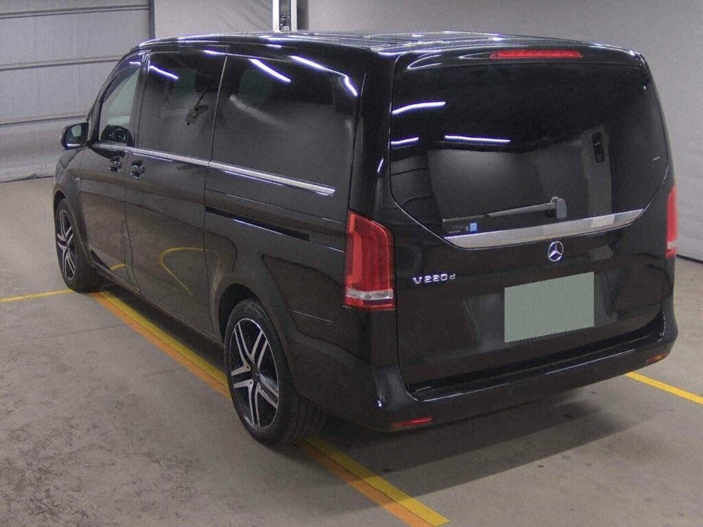 Mercedes-Benz V Class V 220 D Avantgarde L #4