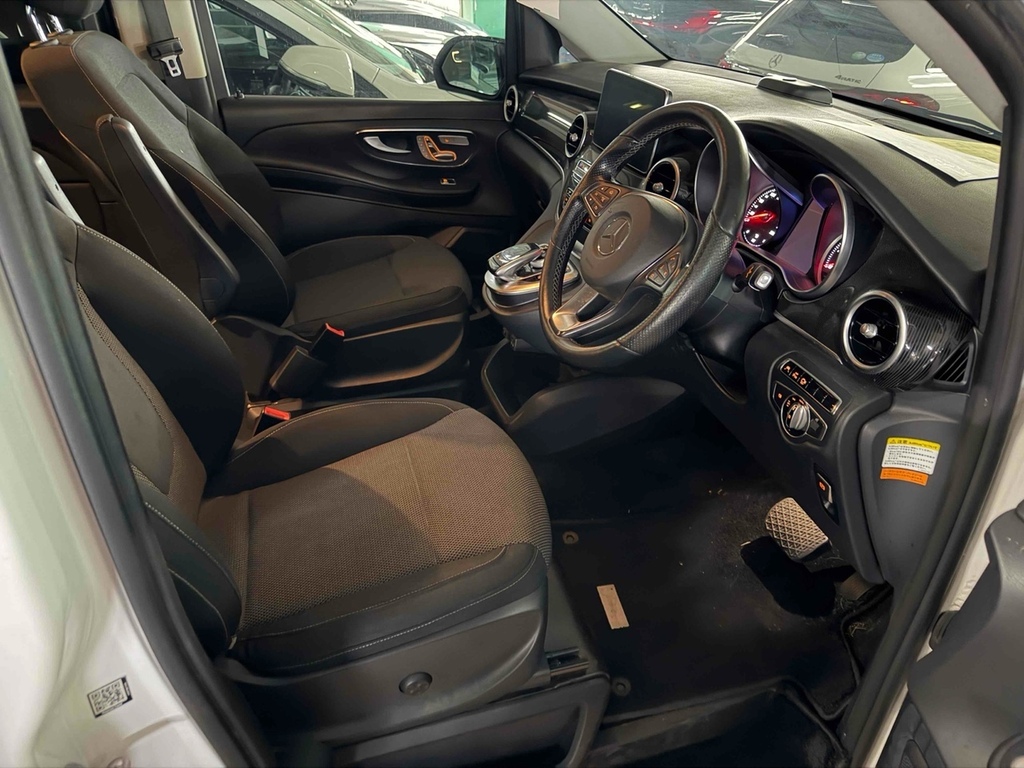 Mercedes-Benz V Class V 220D #5