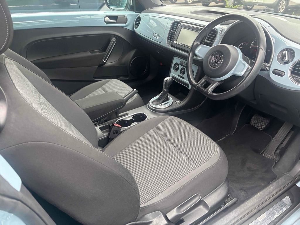 Volkswagen Beetle Design Tsi Dsg #6