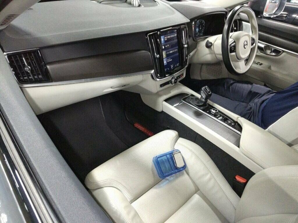 Volvo V90 Cross Country D5 Powerpulse Awd Silver #8