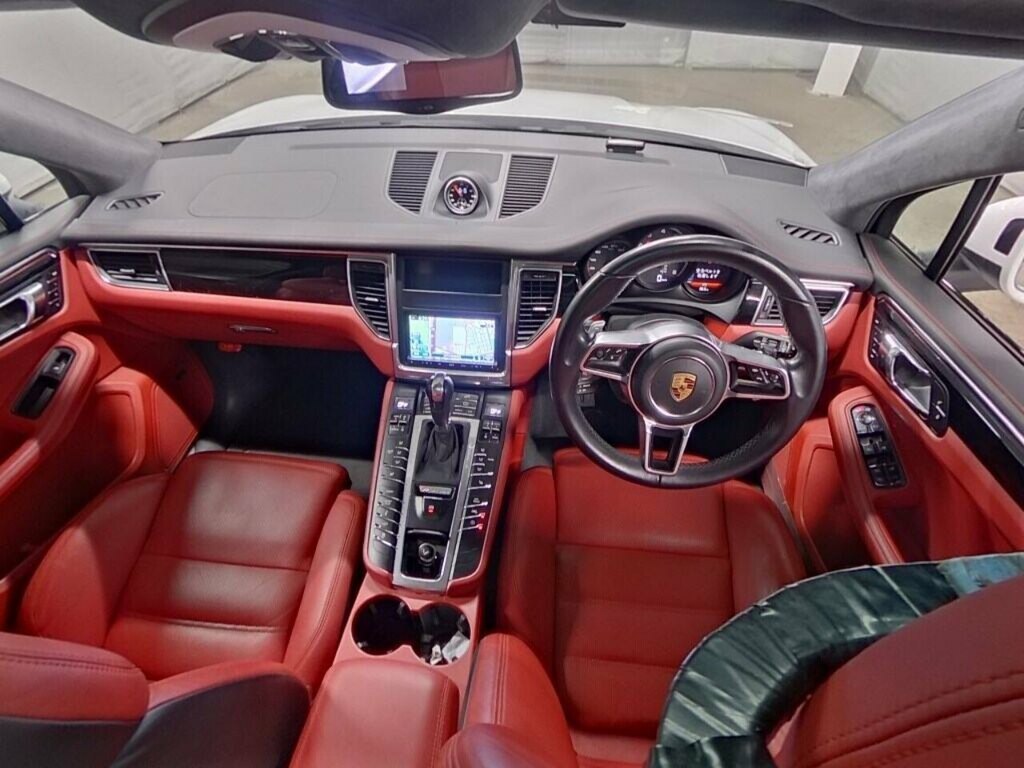Porsche Macan Turbo Pdk  #2