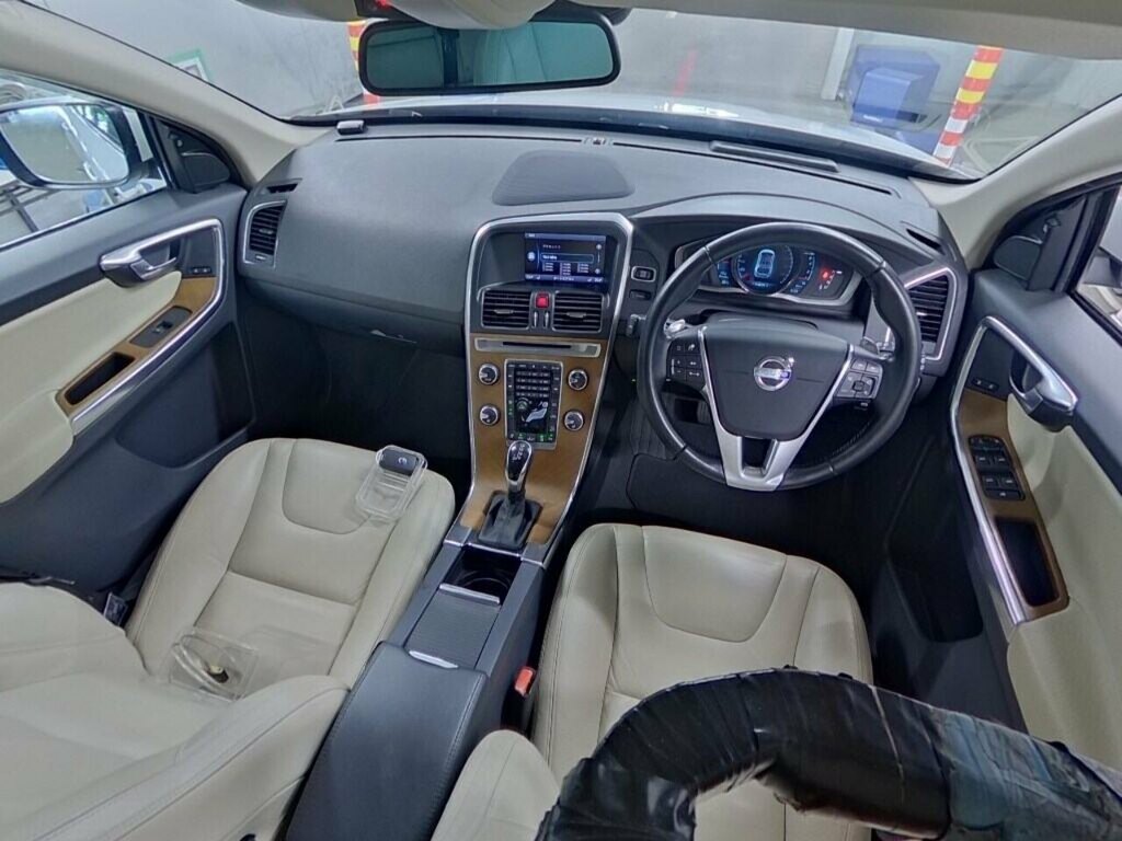 Volvo XC60 T6 Se Awd #2