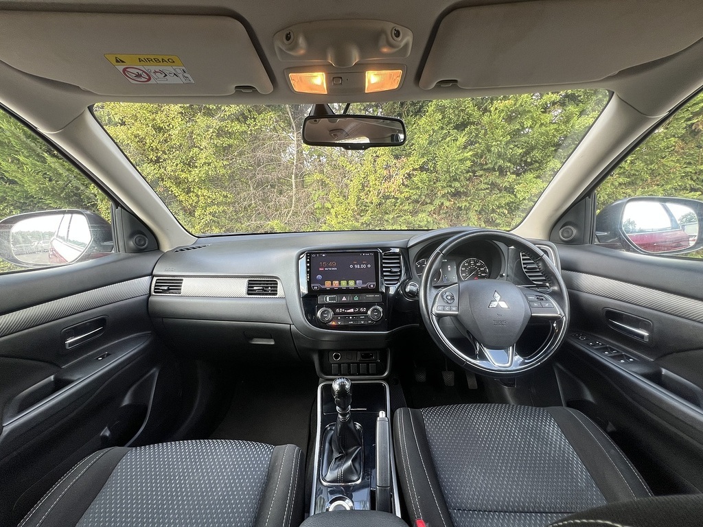 Mitsubishi Outlander Di-d 3 Red #2