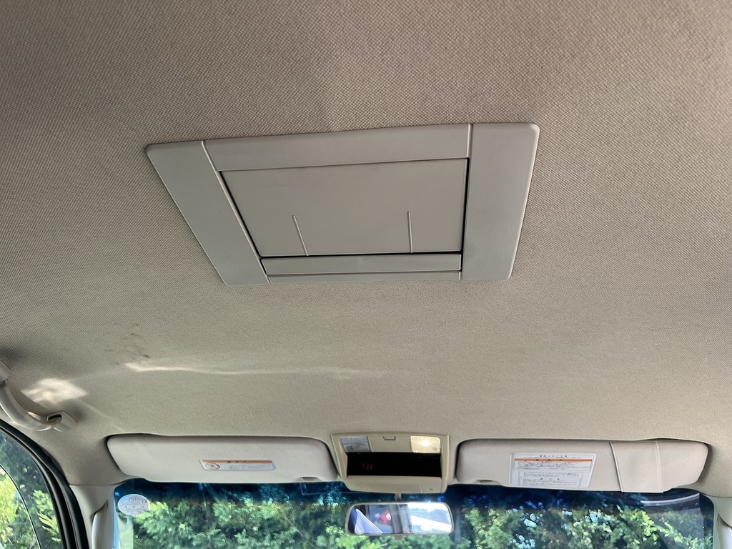 Nissan Elgrand 2.5 Highway Star 8 Seat Luxury Spec Ulez White #36