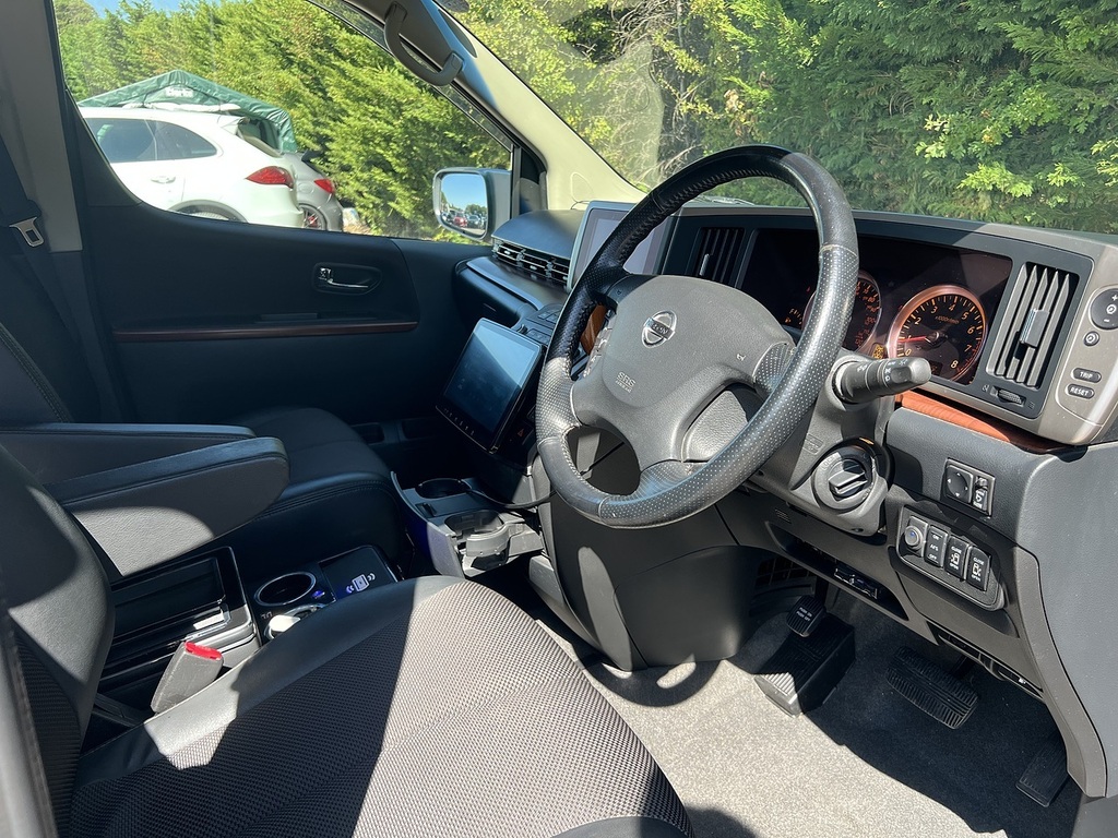 Nissan Elgrand 2.5 Highway Star 8 Seat Luxury Spec Ulez White #14