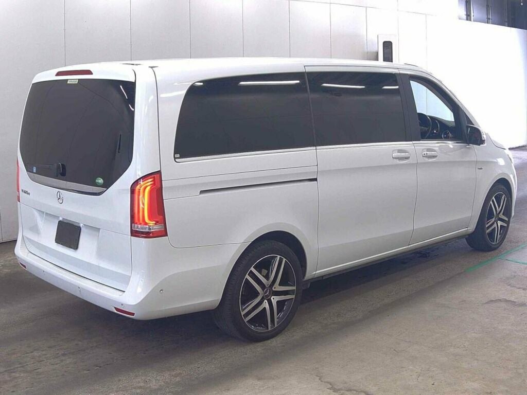 Mercedes-Benz V Class V220d Avantgarde L #2